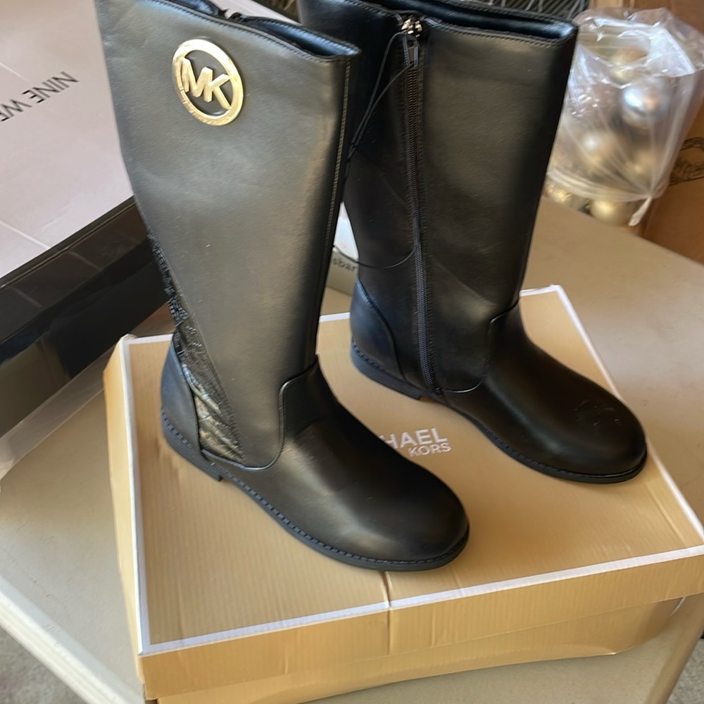 Michael Kors MaryAnn Boots Black